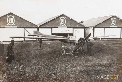 Hangars de l'aérodrome (Bétheny)